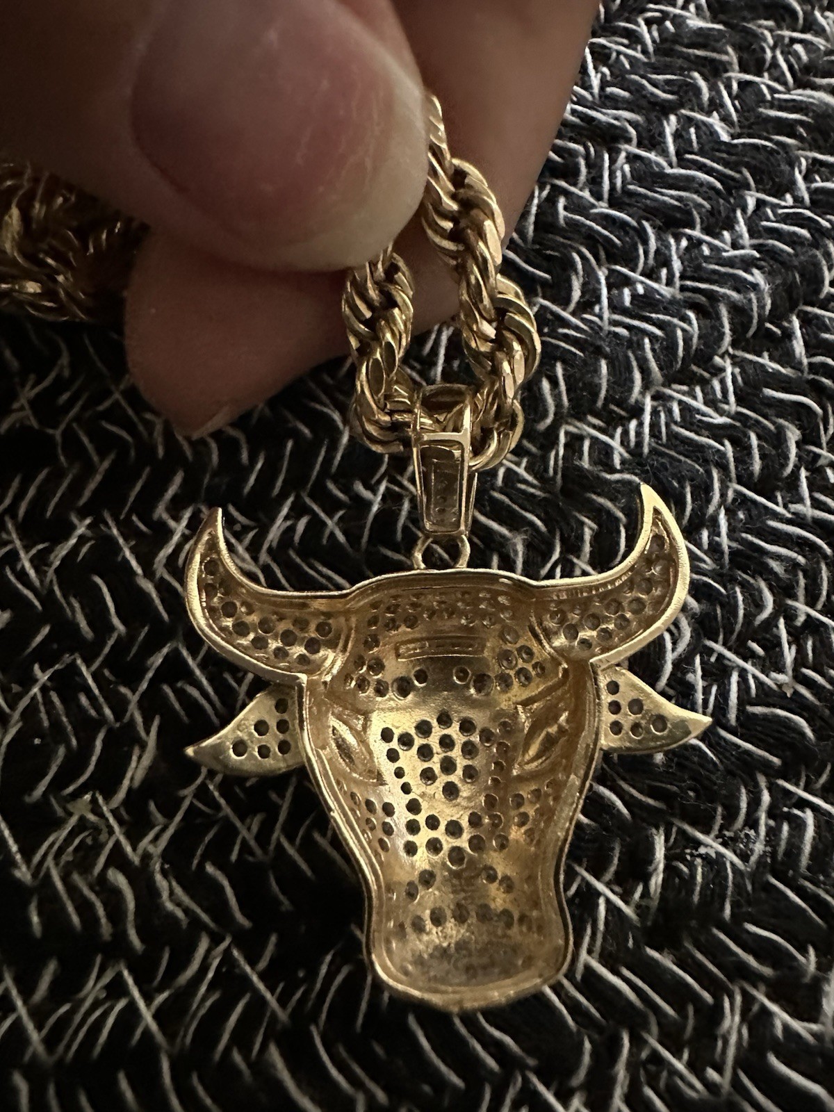 14k Solid Bullhead iced