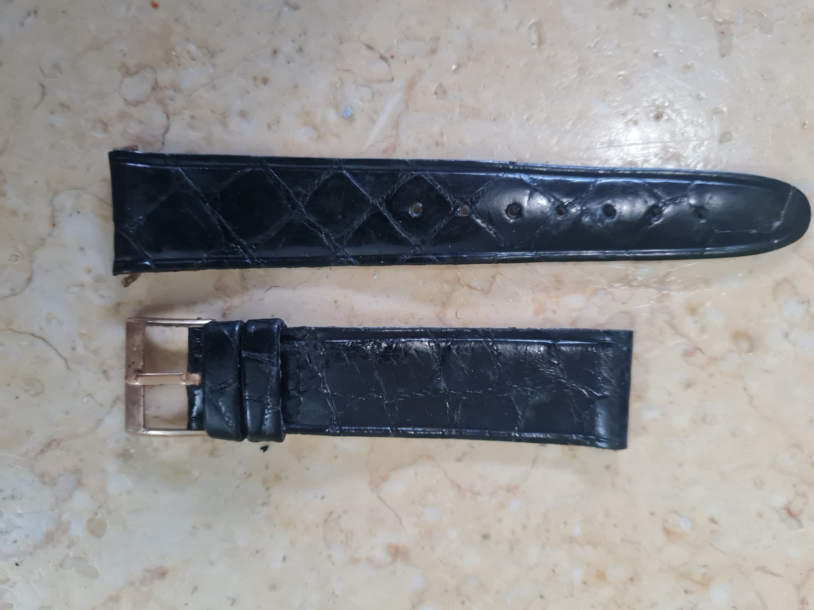 1 REAL CROCODILE SKIN STRAP 20mm. Vintage Genuine Leather Watch