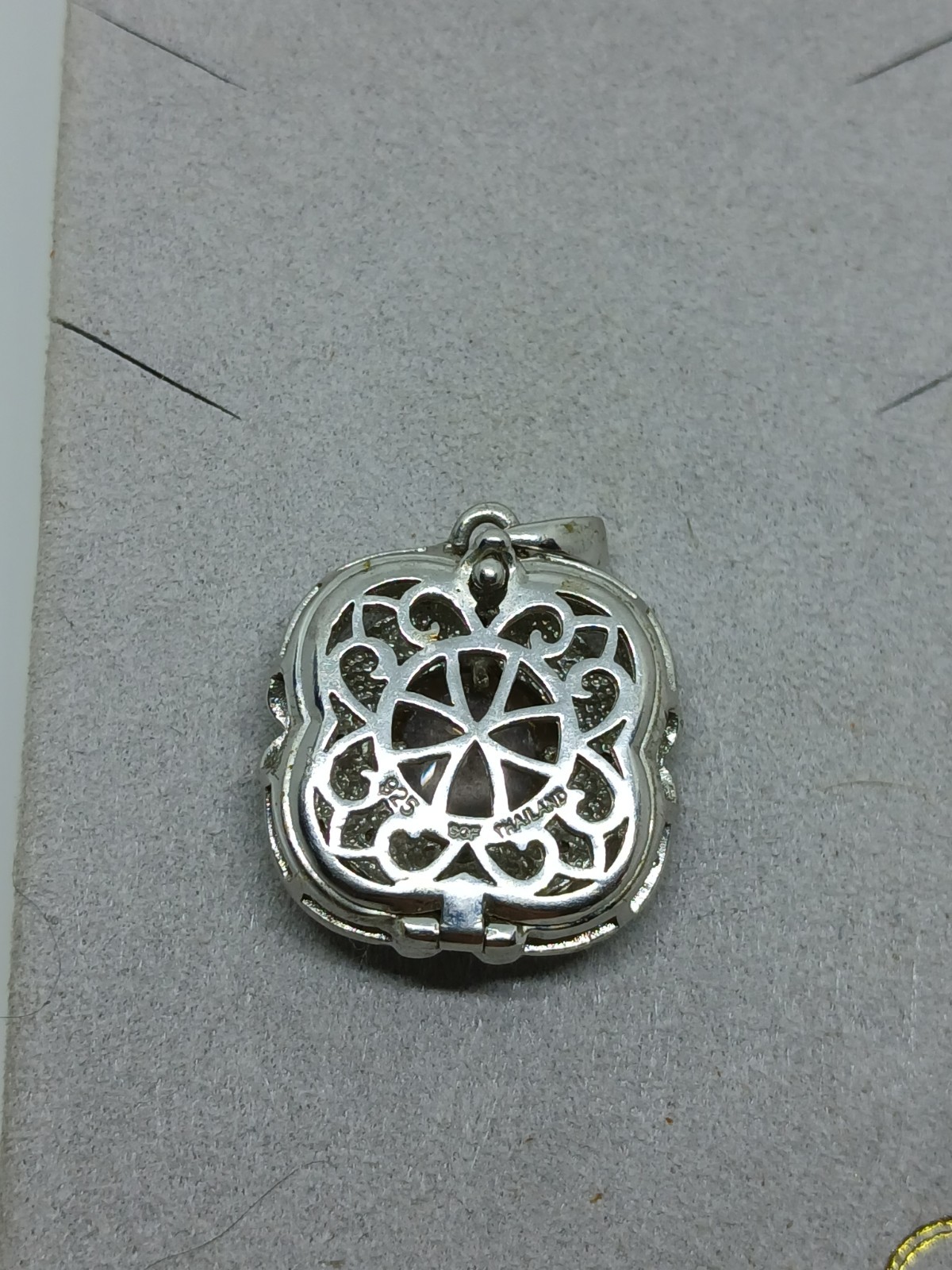 Sterling Silver & Very Light Blue Topaz Picture Pendant Stone