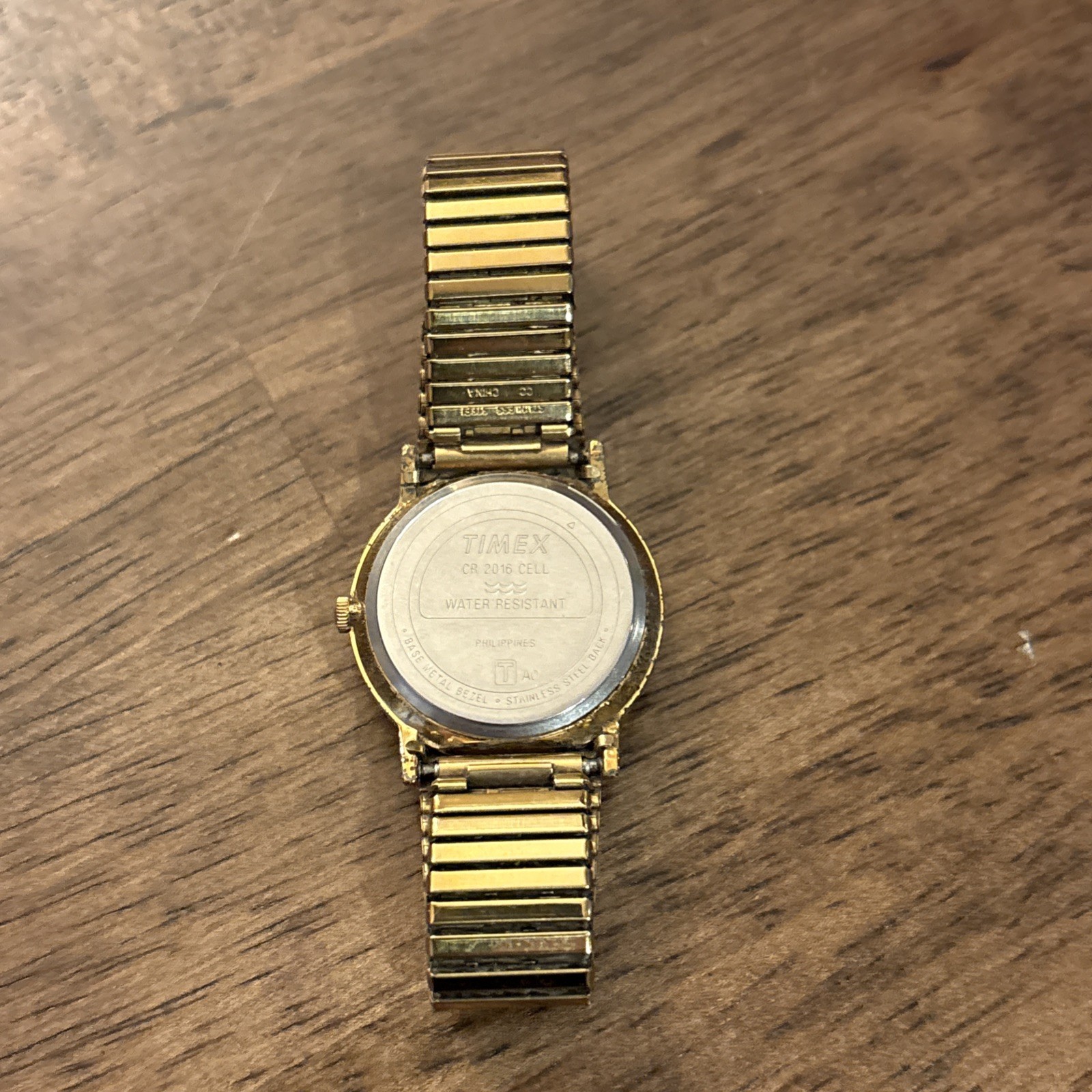 Timex Quartz Easy Reader Gold Tone Expansion Band Wristwatch Not Running Parts