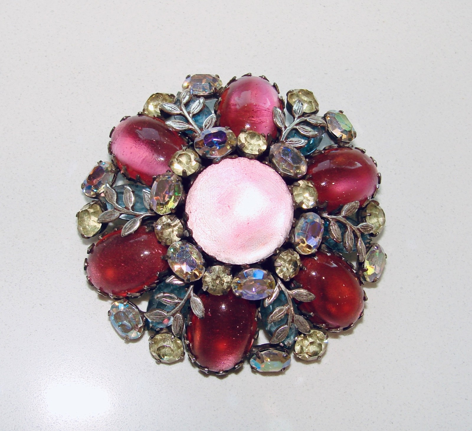 VINTAGE LARGE VENDOME CABACHON BROOCH PIN ABS PINK Red STONES RHINESTONES LEAF
