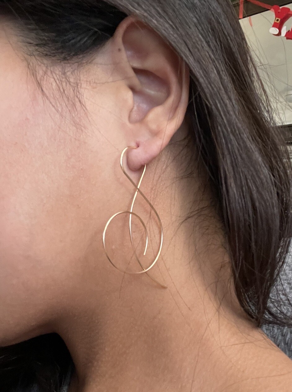 1 Pair Gold Tone Music Note Earrings | Made of Alloy