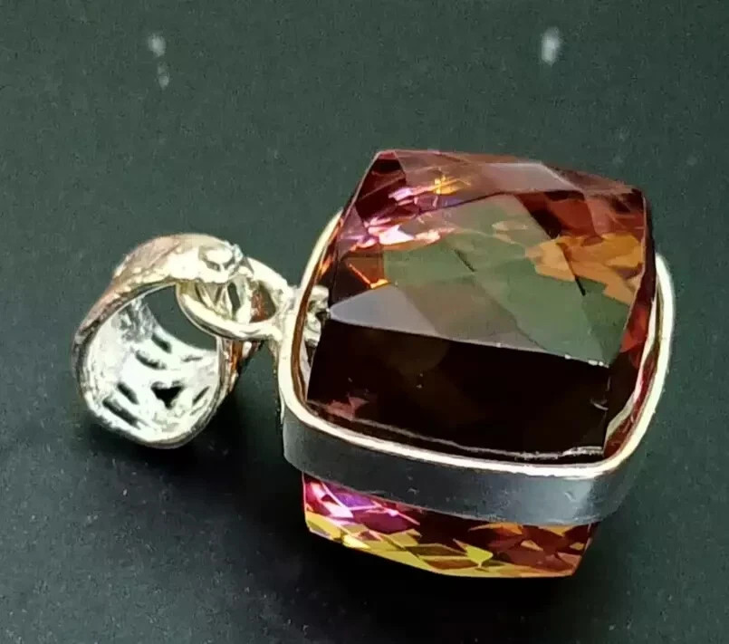 AAA Natural Alexandrite Color Change Gemstone 50.40 Ct+ 925 Solid Silver Pendant