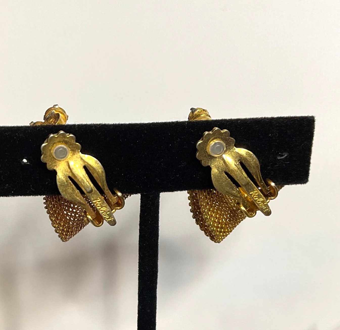 VTG. Signed ROBERT Amber-Tone MESH CLIP EARRINGS, NONE LIKE THESE! ELEGANT!