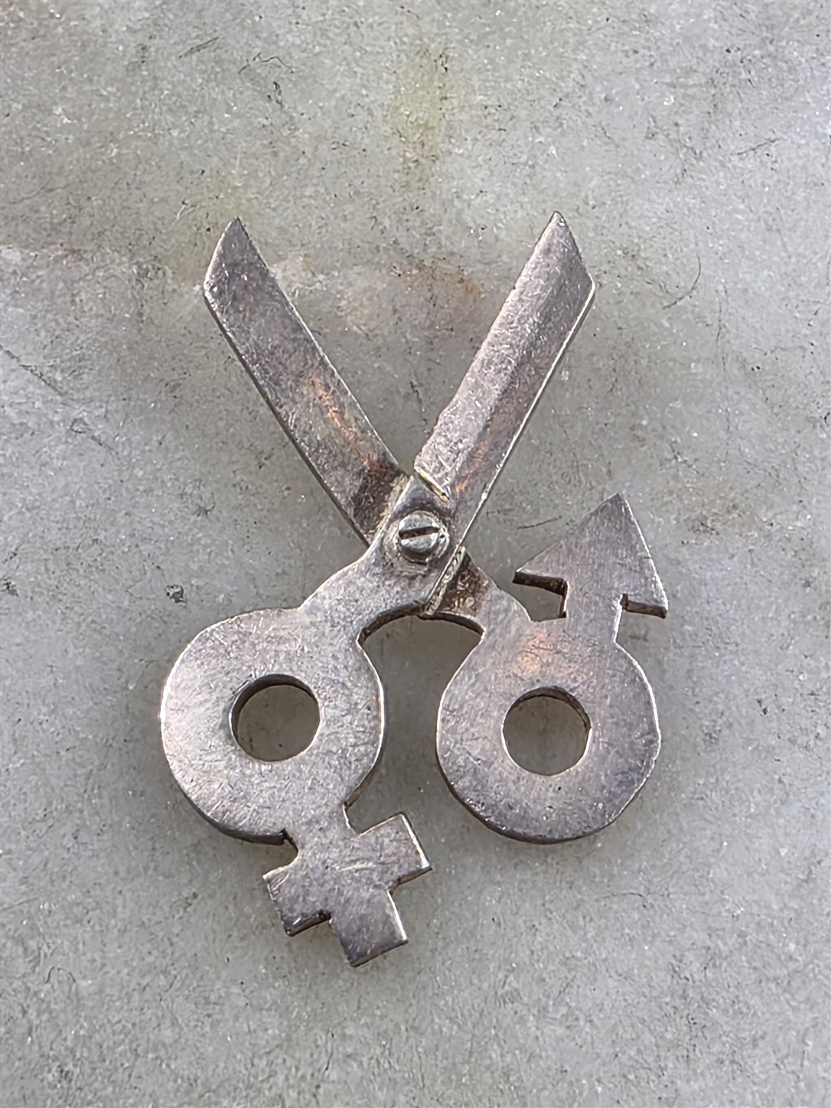 Vintage Solid Sterling Silver Male Female Scissors Transition Pendant 3 Grams