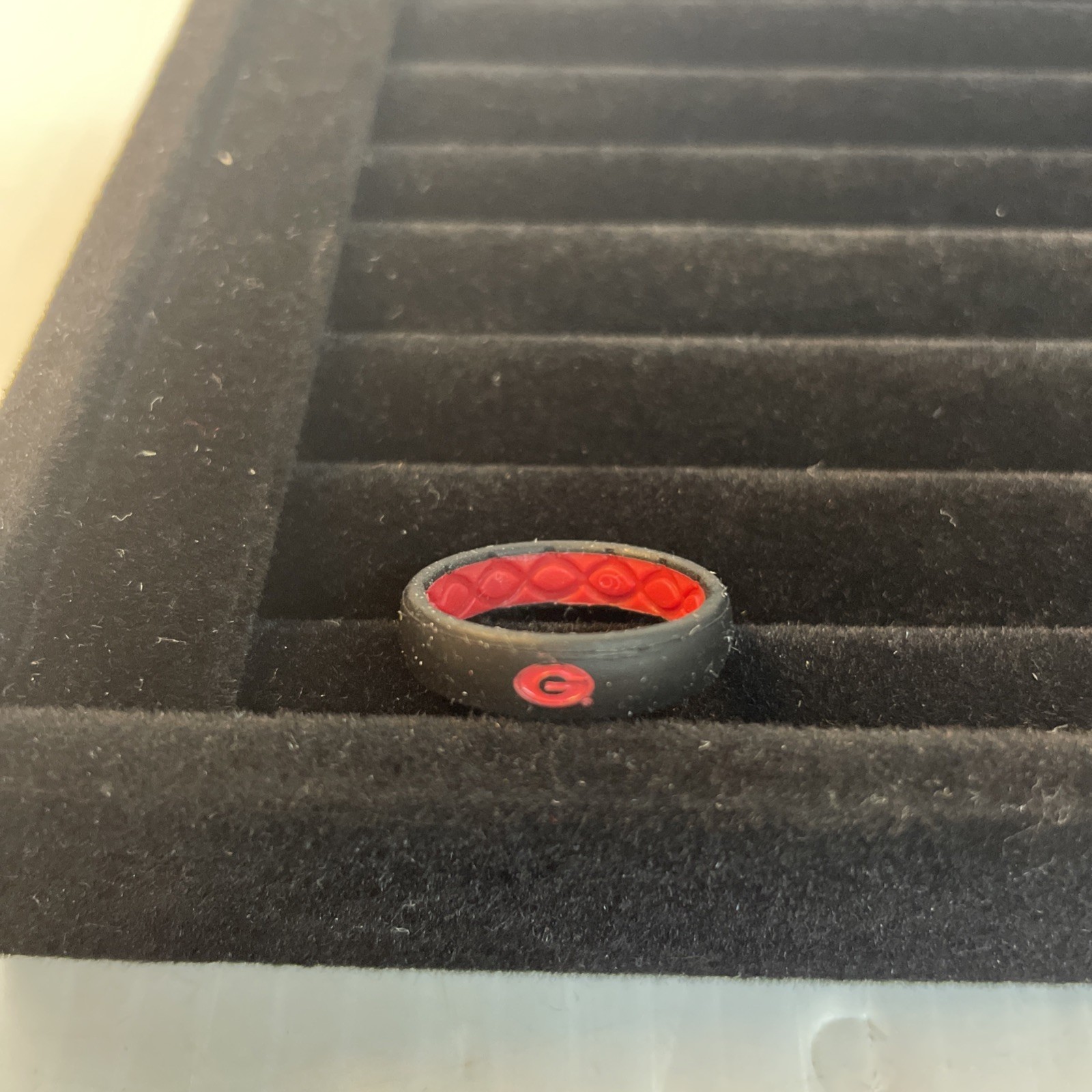 GROOVE LIFE RING SIZE 8 – SILICONE BAND RING – NEW With Box