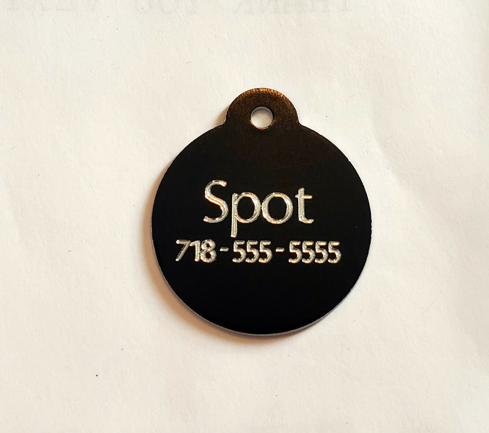 CUSTOM ENGRAVED MEDICAL ALERT ROUND TAG PERSONALIZED NAME TAGS ID CHARM