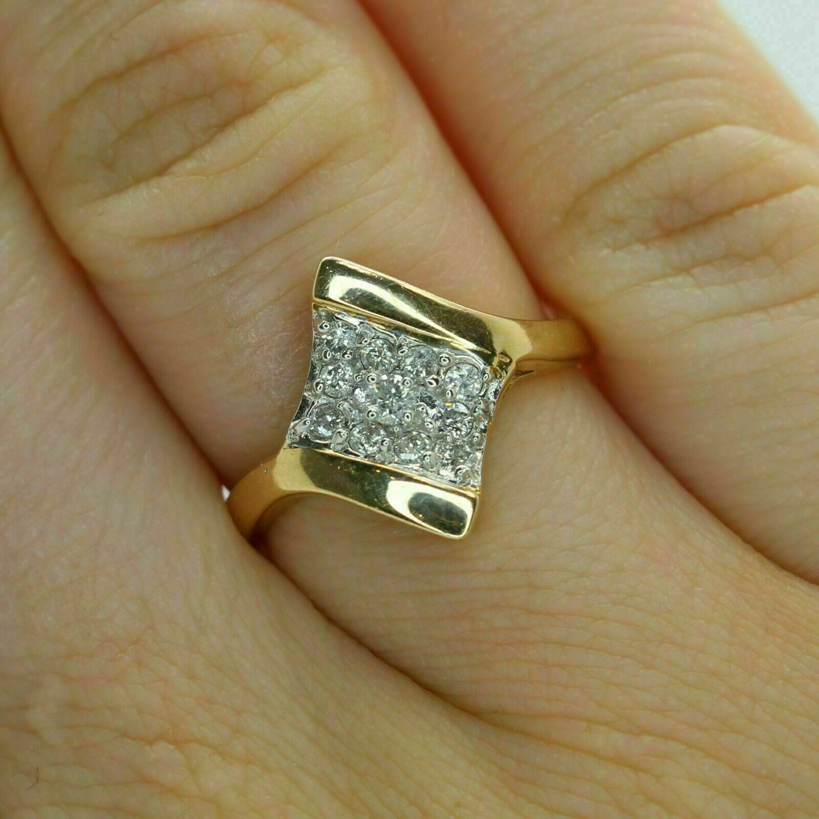 1.00 Ct Round Cut Diamond Simulated Engagement Ring For Gift Yellow Gold plated