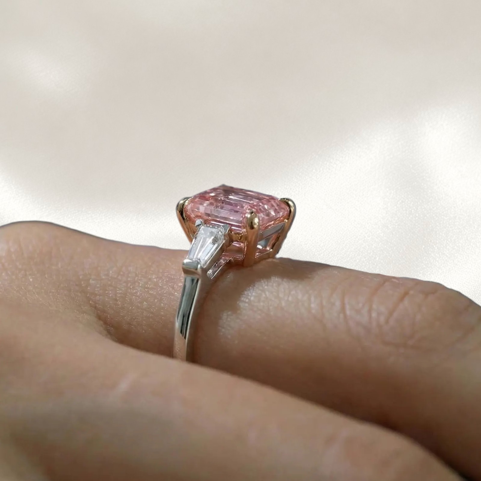 IGI Lab Created Diamond Ring 2.30 CT Emerald Cut Fancy Vivid Pink 14K Multi Gold