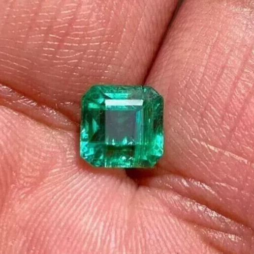 Emerald Asscher Cut Natural Green Colombian 9 Ct EGL Certified Loose Gemstone