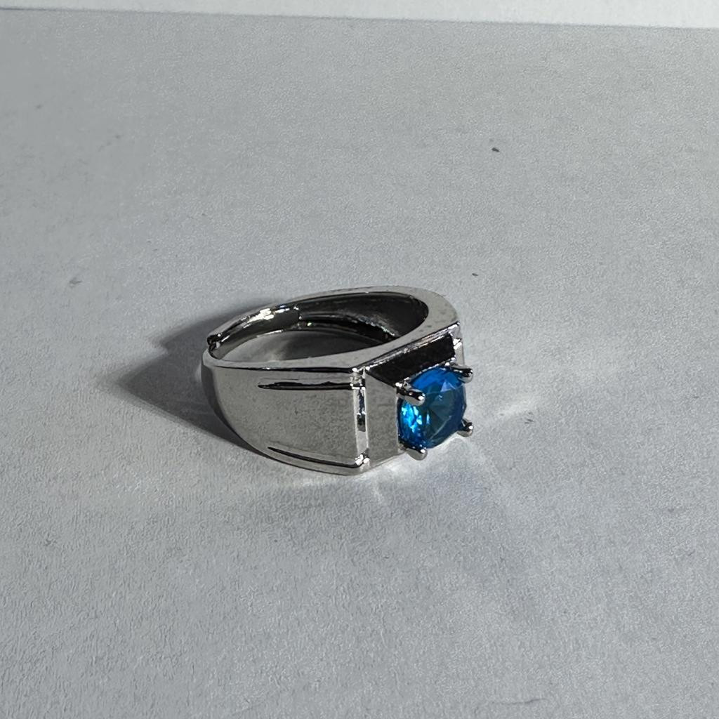 Ladies Light Blue Ring- Size 7 RS5/61