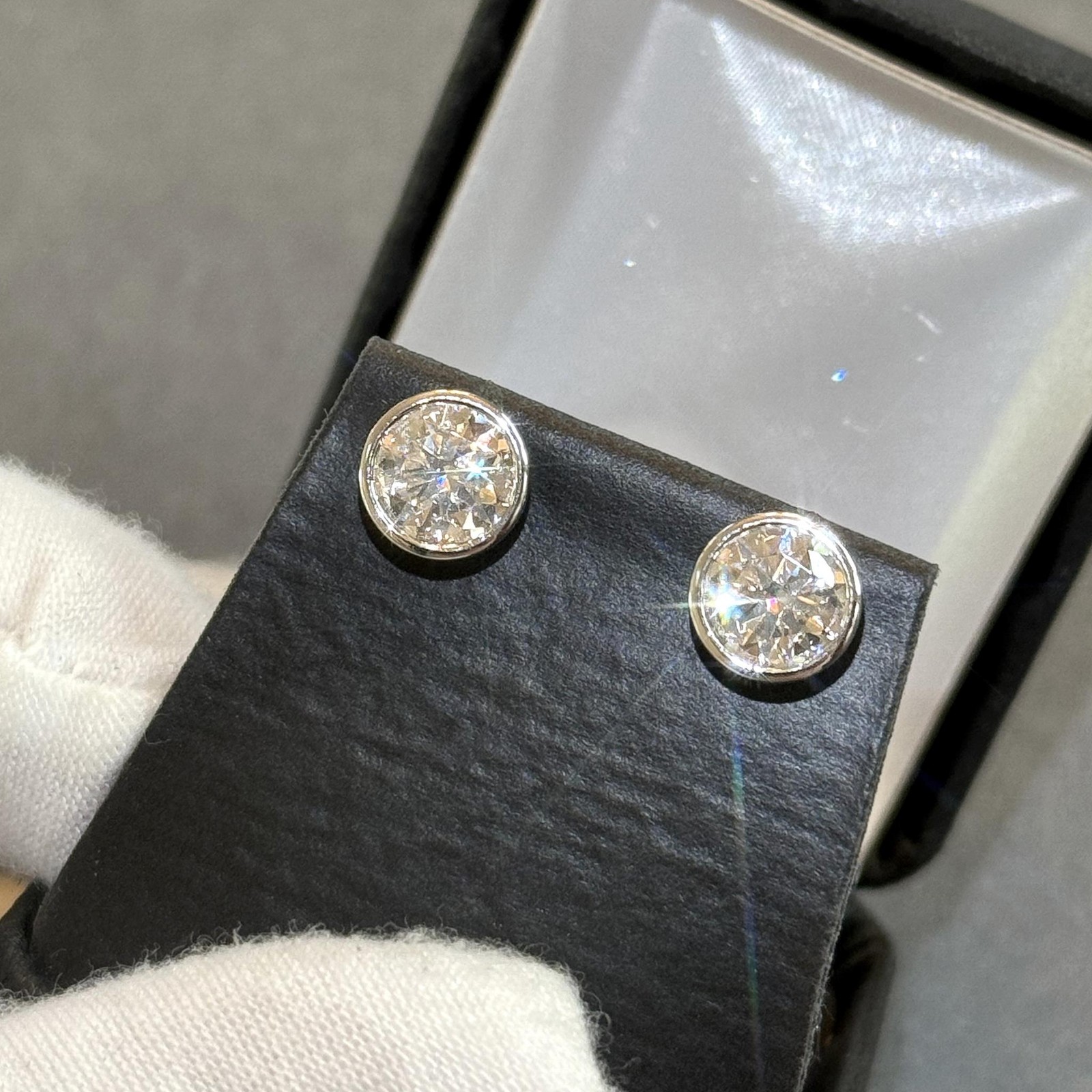 925 Silver Certified VVS Moissanite Bezel Set Round Stud Earrings