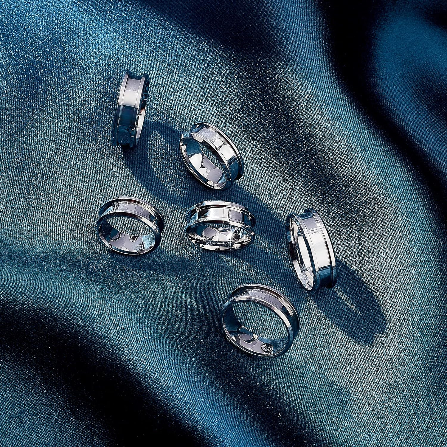 24 pcs Stainless Steel Blank Core Ring Settings 6 Sizes Finger Ring Blanks Round