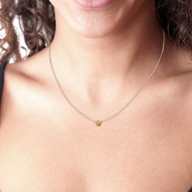 Round Citrine 4.00 mm Bezel Set Womens Solitaire Pendant Necklace JP:191540