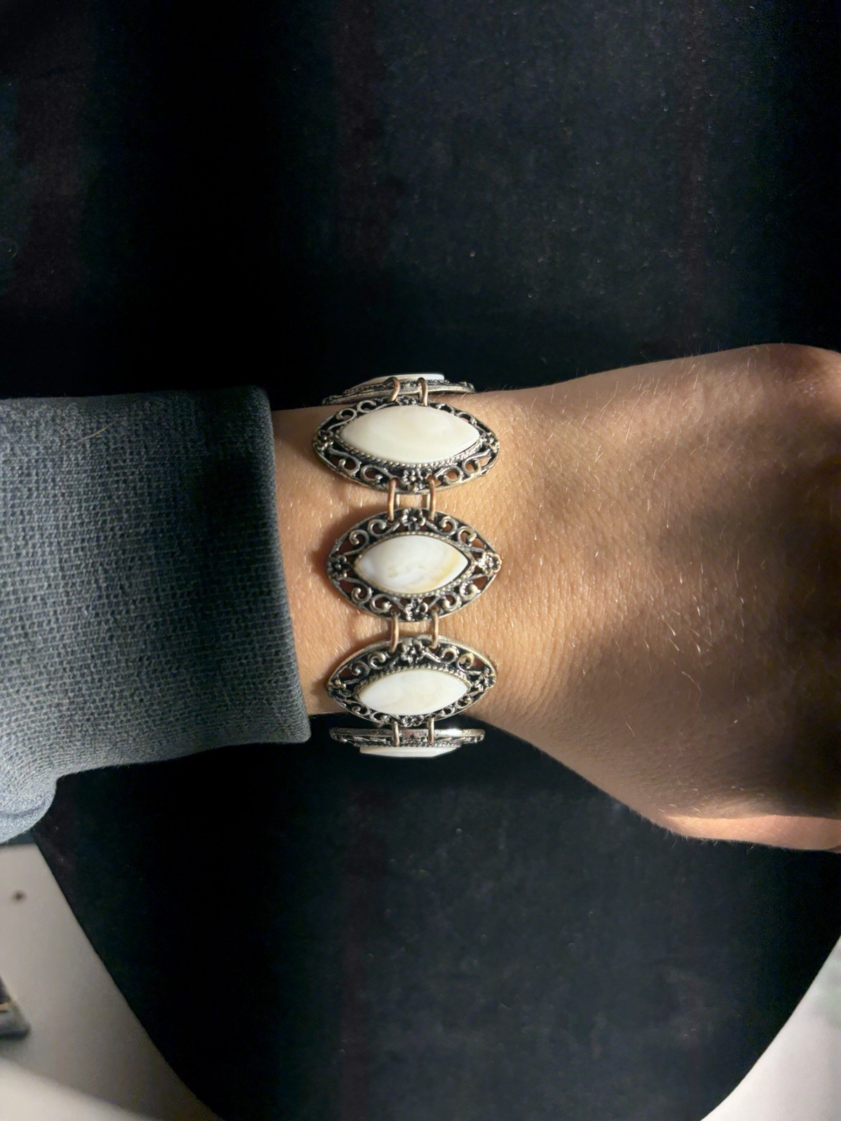 Vintage Silver Tone Link Bracelet White Mother of Pearl Marquise Bezel Toggle 7″
