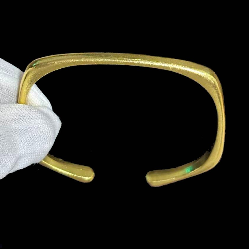 VTG Smooth Square Cuff Bracelet Bangle Gold-plated no mark, 8 inch (adjustable)