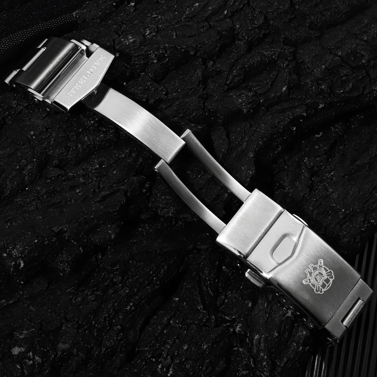 STEELDIVE SD1970
