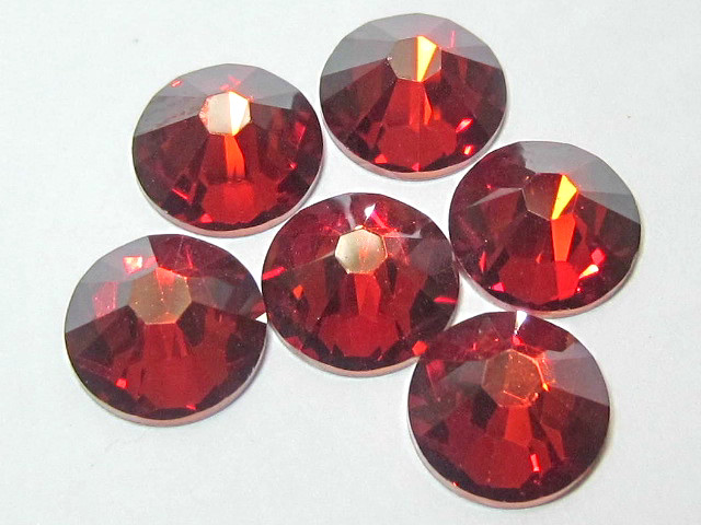 12ss RED MAGMA FLATBACK European Rhinestones 1gr