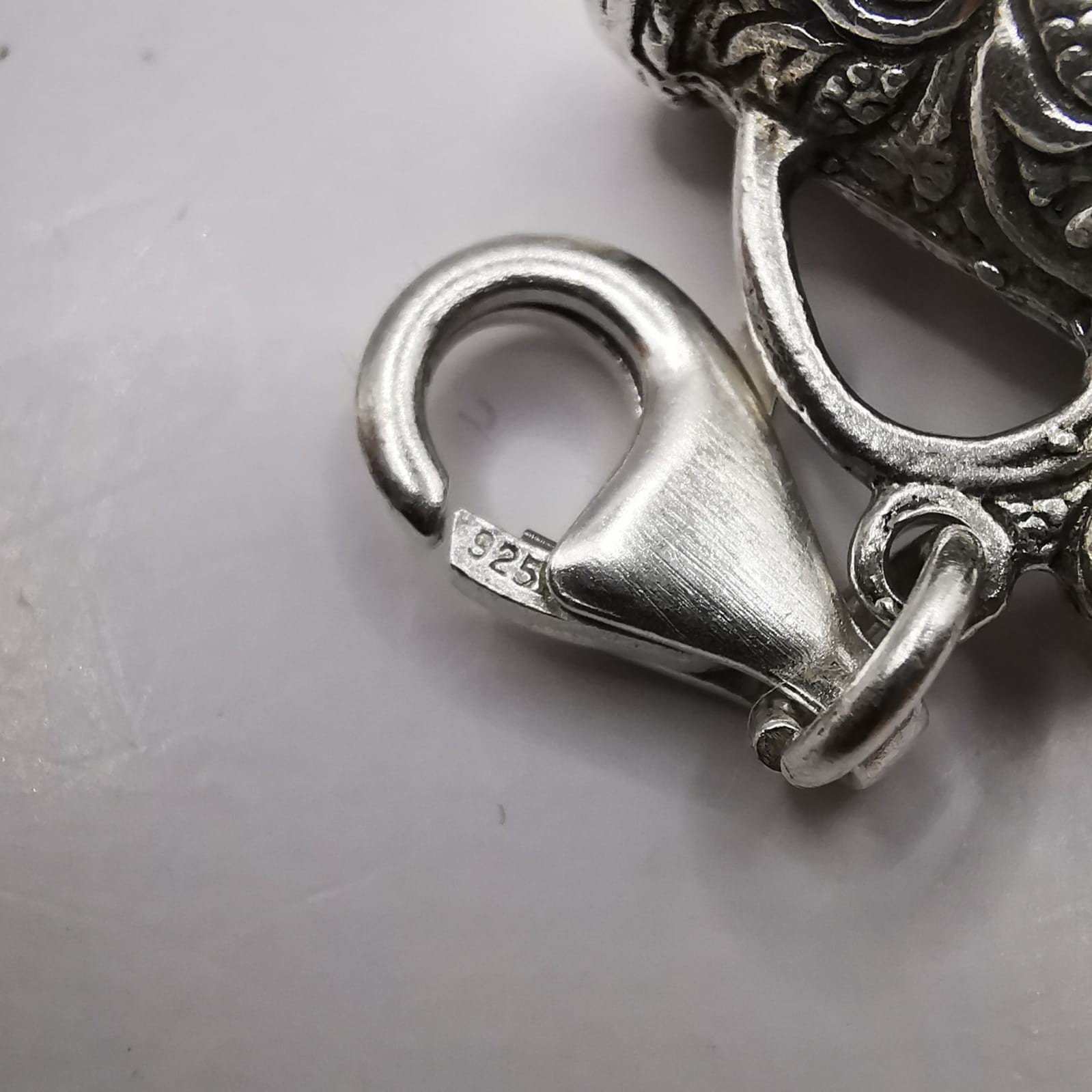 Vintage 800 Silver Handmade Pendant Hallmarked Elegant Design 5.69g