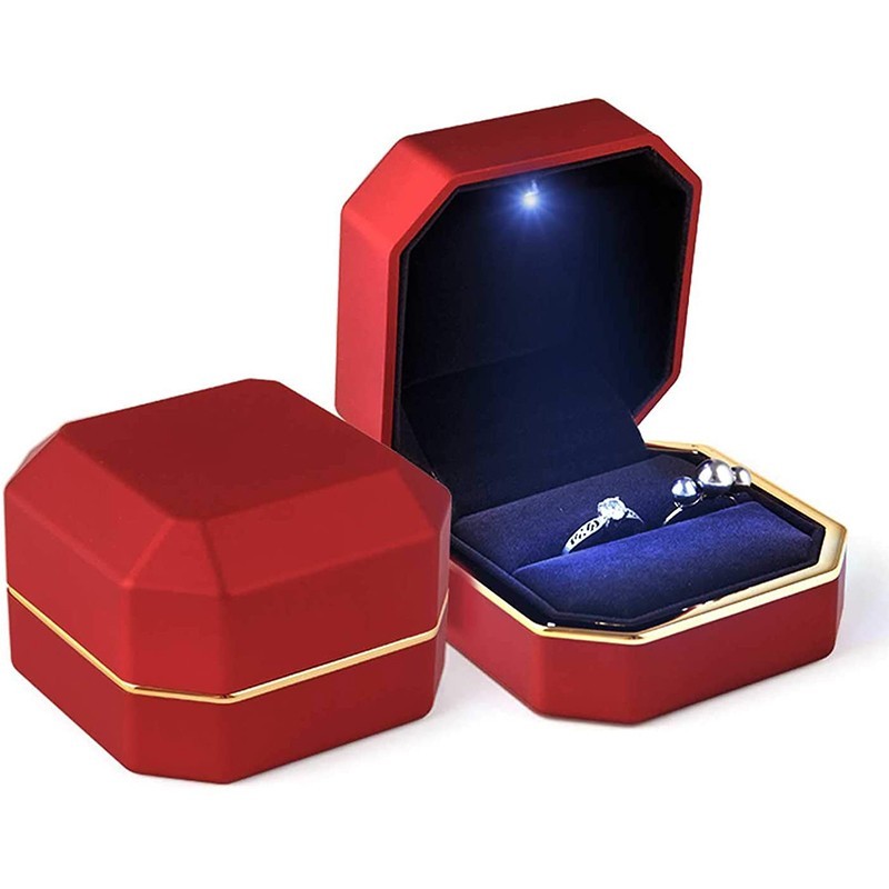 LED Ring Box Luxury Velvet Proposal Engagement Wedding Jewelry Gift Case Light