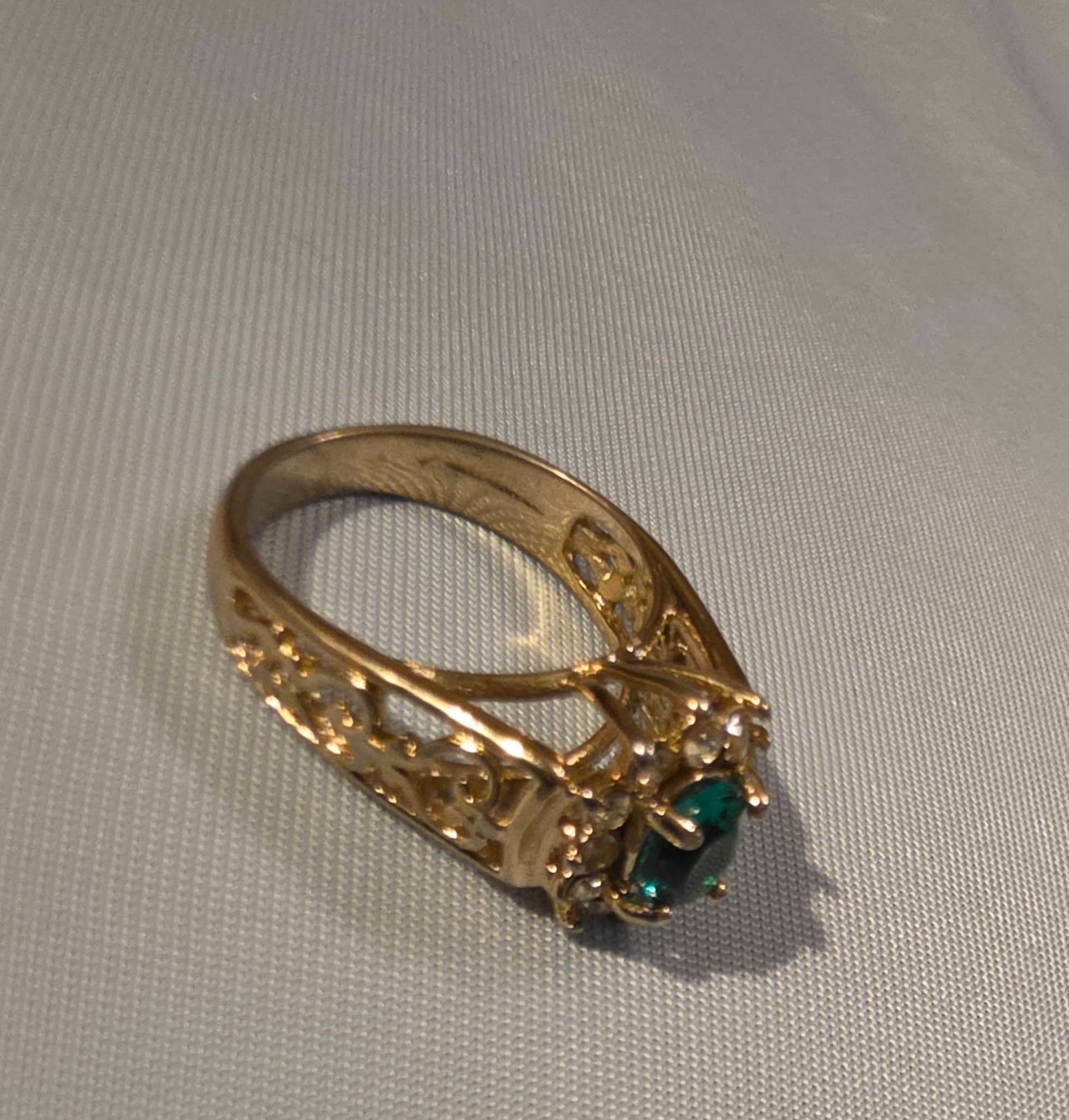 Oval Green Simulated Emerald and 12 CZ in 18K HGE Ring size 7