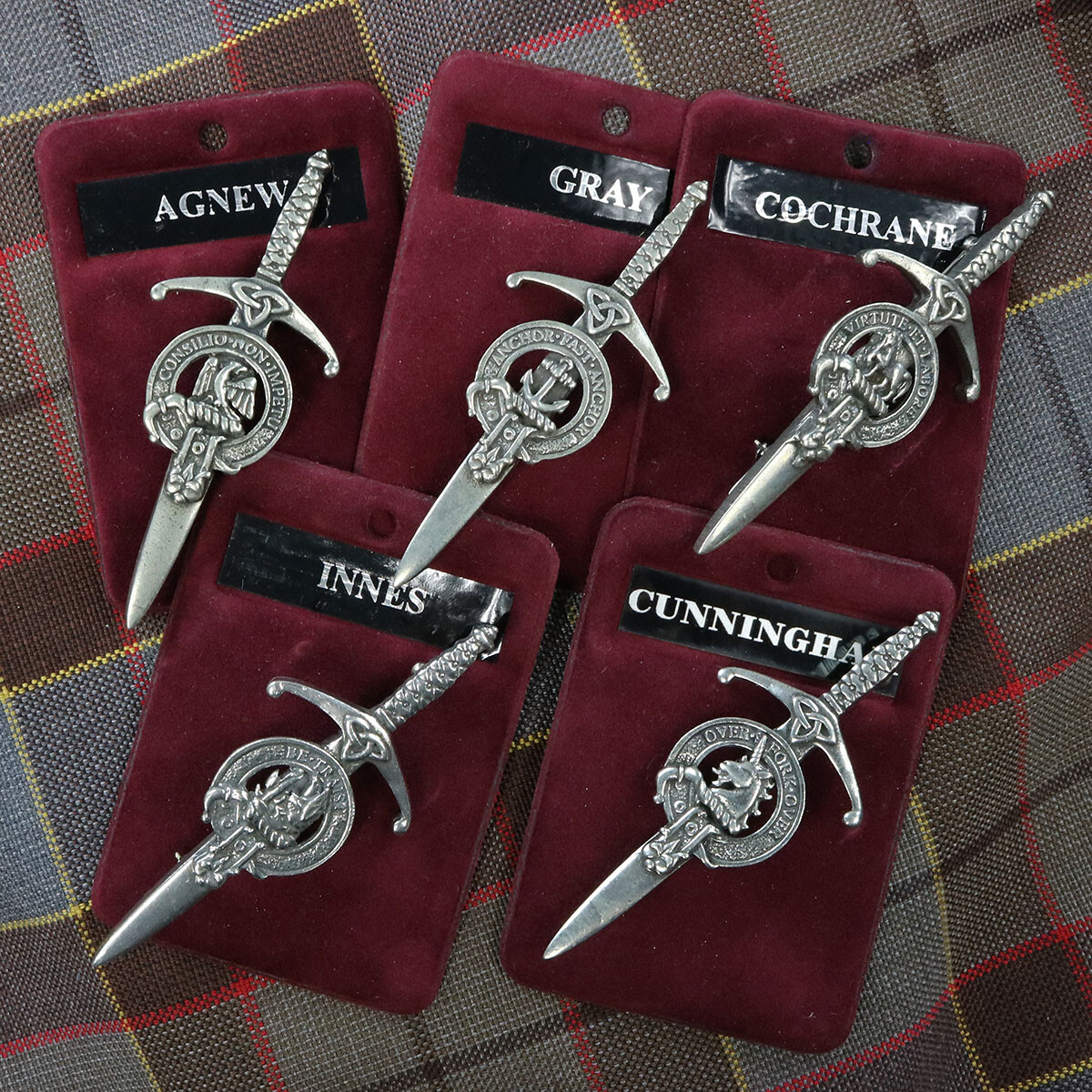 Pewter Clan Crest Kilt Pin/Brooch – Made In Scotland