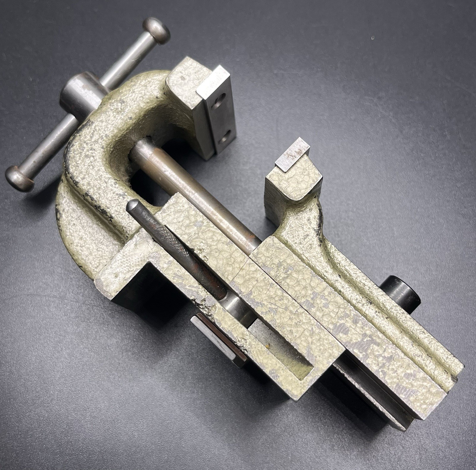Bergeon 2021 Watchmakers Vise (017)
