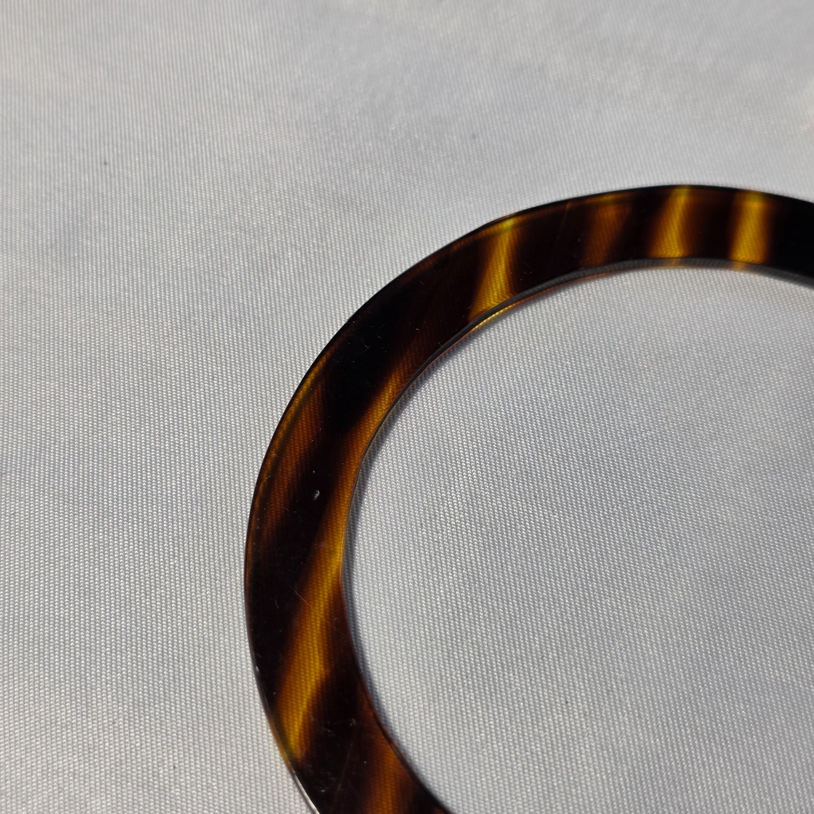 Vintage Style Tortoise Shell Lucite Bangles Circular & Scalloped Star Shapes