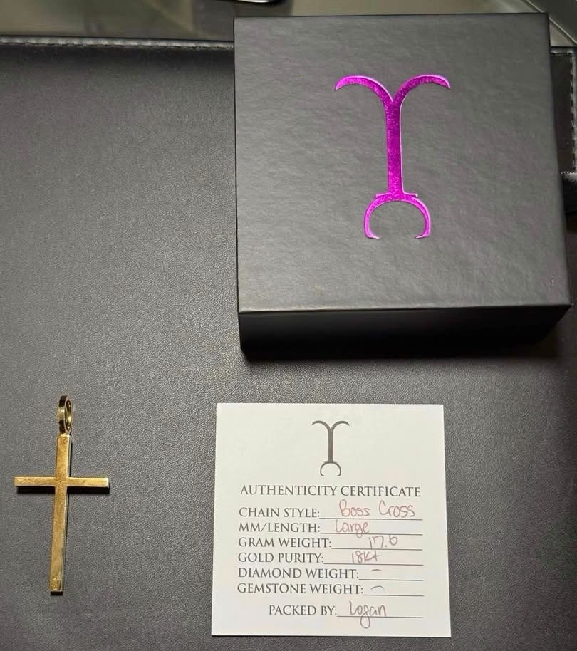 Jacoje 18k Yellow Gold Large Cross almost 18 grams!!