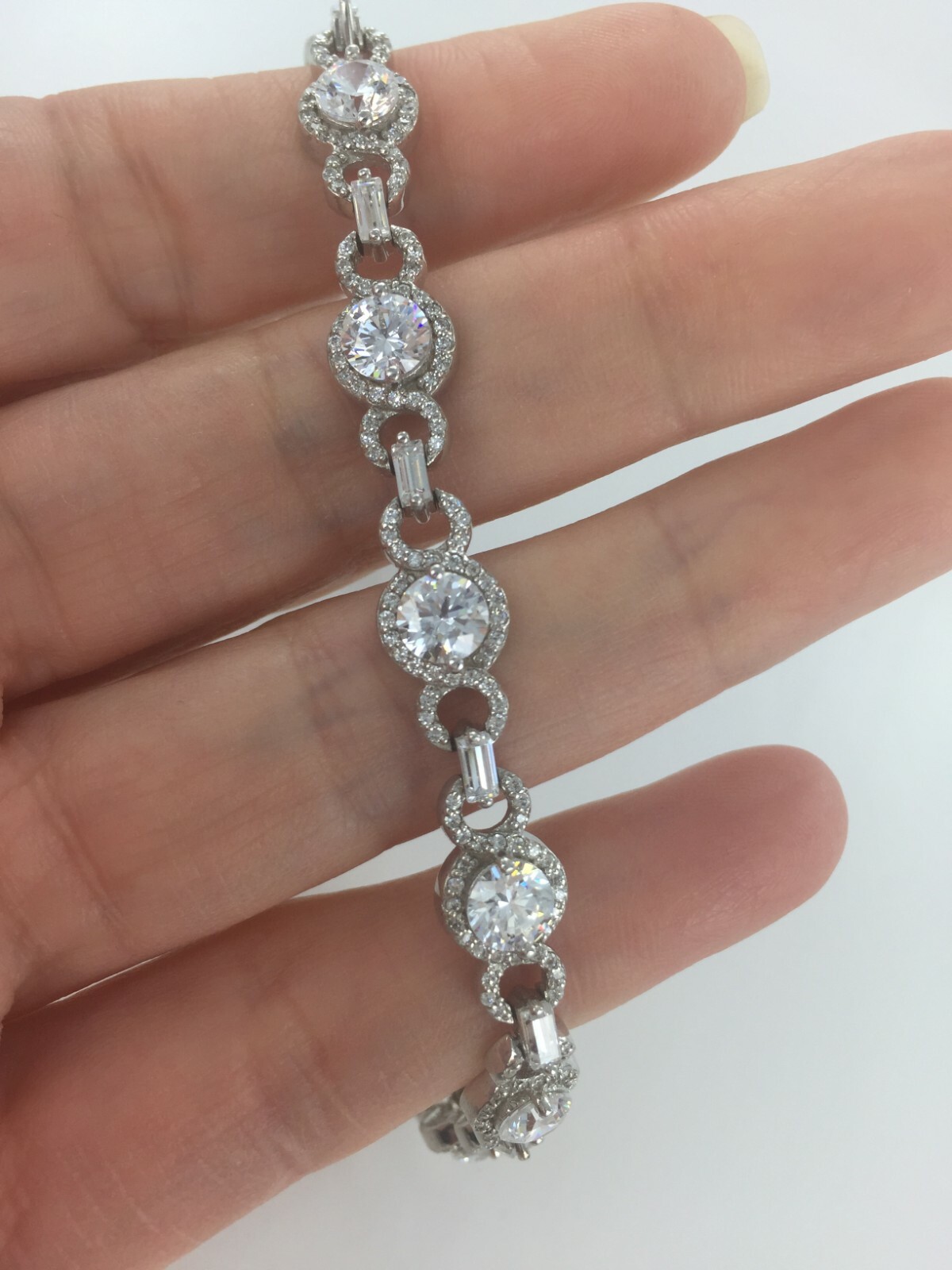 Gorgeous 8.5 CTW Round & Baguette Clear CZ Halo Style Pave Link 925 Silver 7″