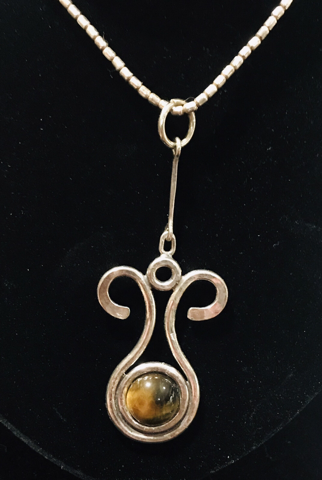 vintage sterling silver brutalist tiger’ eye Signed Noras necklace 28.5 Grams19”