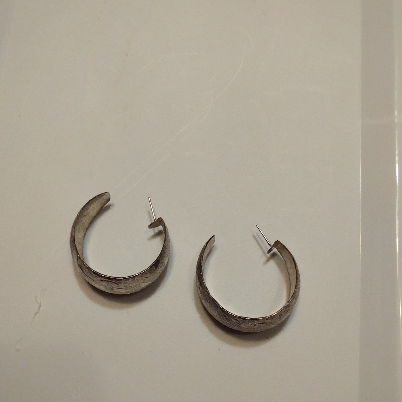 Silver Tone Metal Round Hoop Earrings, Butterfly Closure, No Stone
