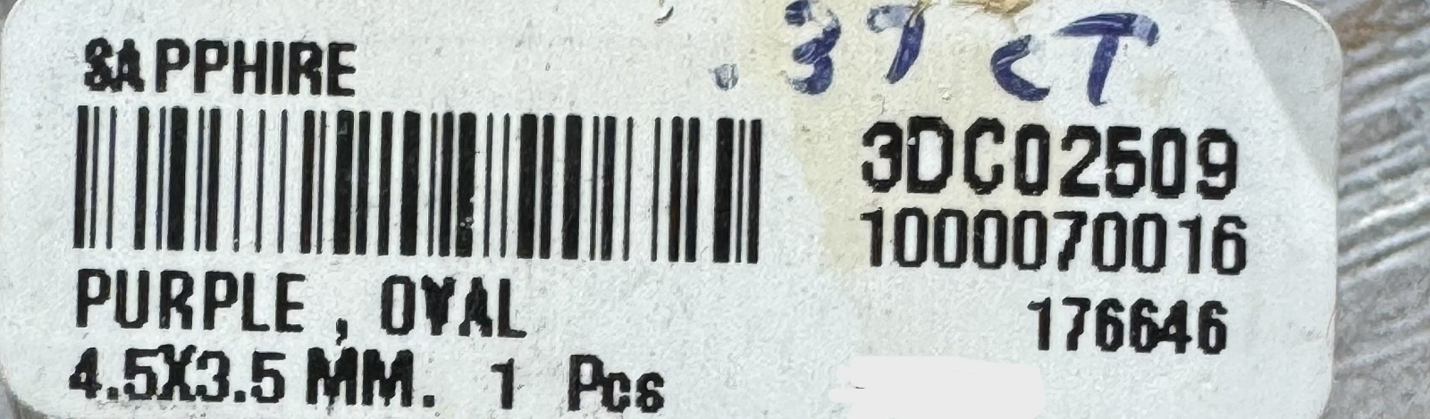 SAPPHIRE, Purple, 4.5 x 3.5 mm Oval. 0.37 Carats, Slightly Included. #81