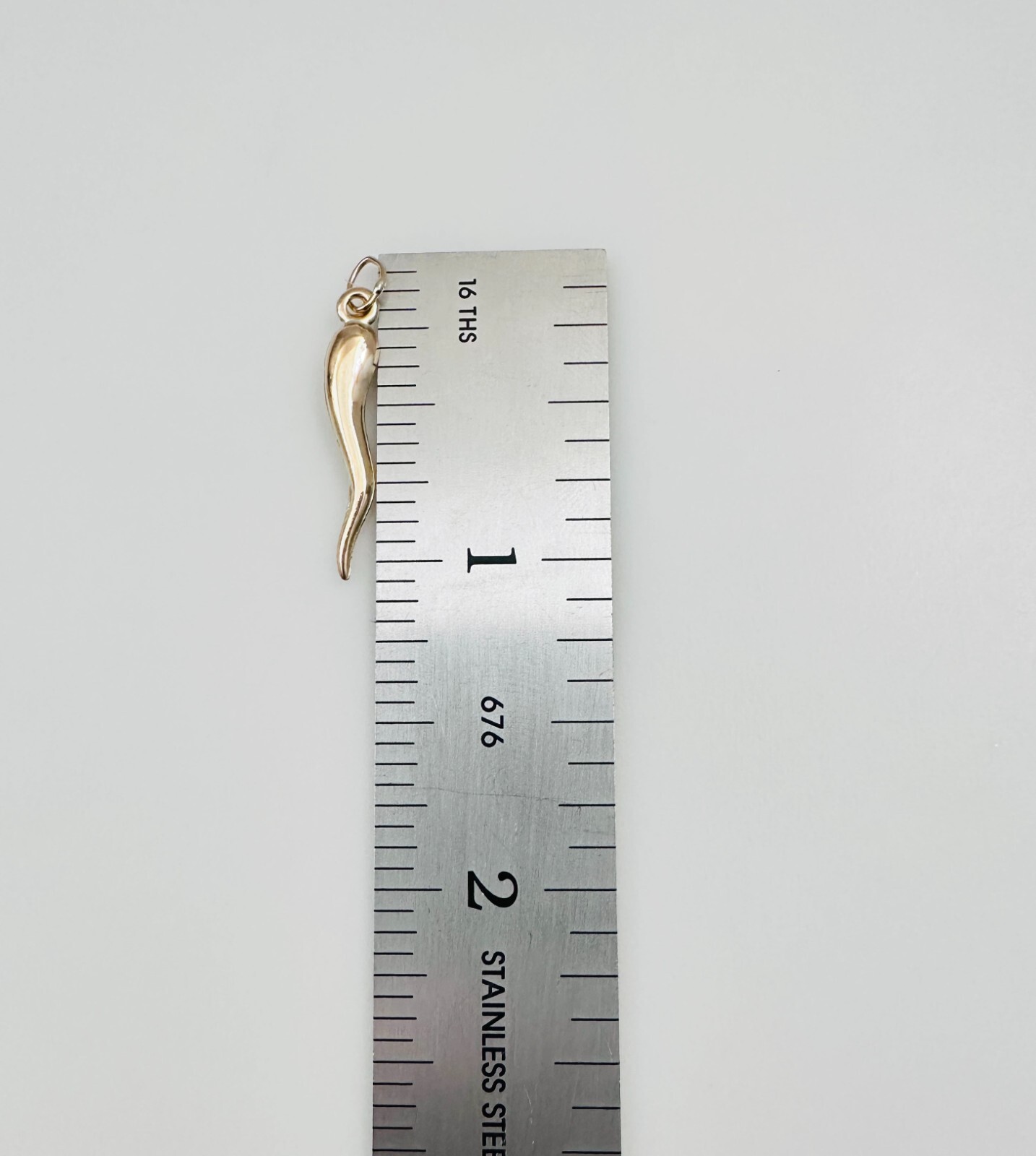 14K Solid Yellow Gold Polished Italian Horn Lucky Charm Pendant 28x4mm, 1.1″