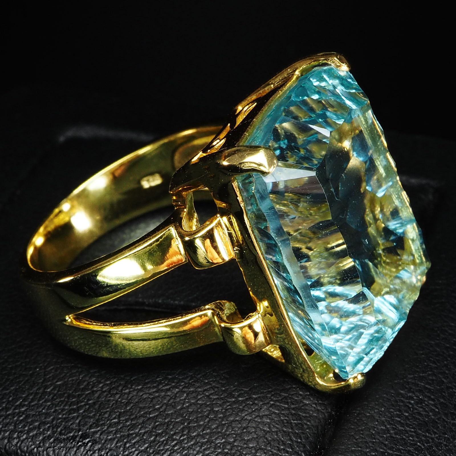 24K Gold 925 Sterling Silver Rings Pristine Sea Blue Aquamarine Concave 22.40Ct