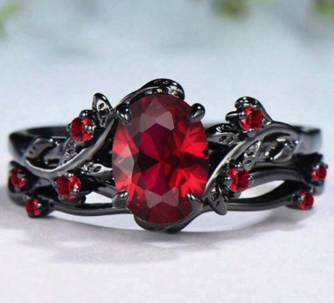 Vintage Style Ruby Red Gemstone Ring Black Gold Plated Floral Vine Women’s Size