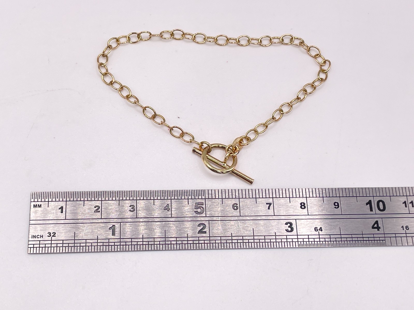 9ct Gold Hallmarked 7.5″ T-Bar Bracelet. Goldmine Jewellers.