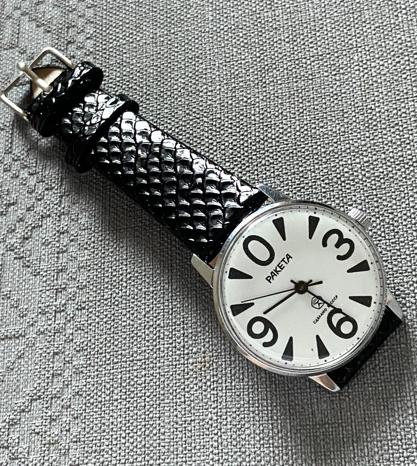 RAKETA BIG ZERO Vintage Soviet Mechanical Men’s Wristwatch