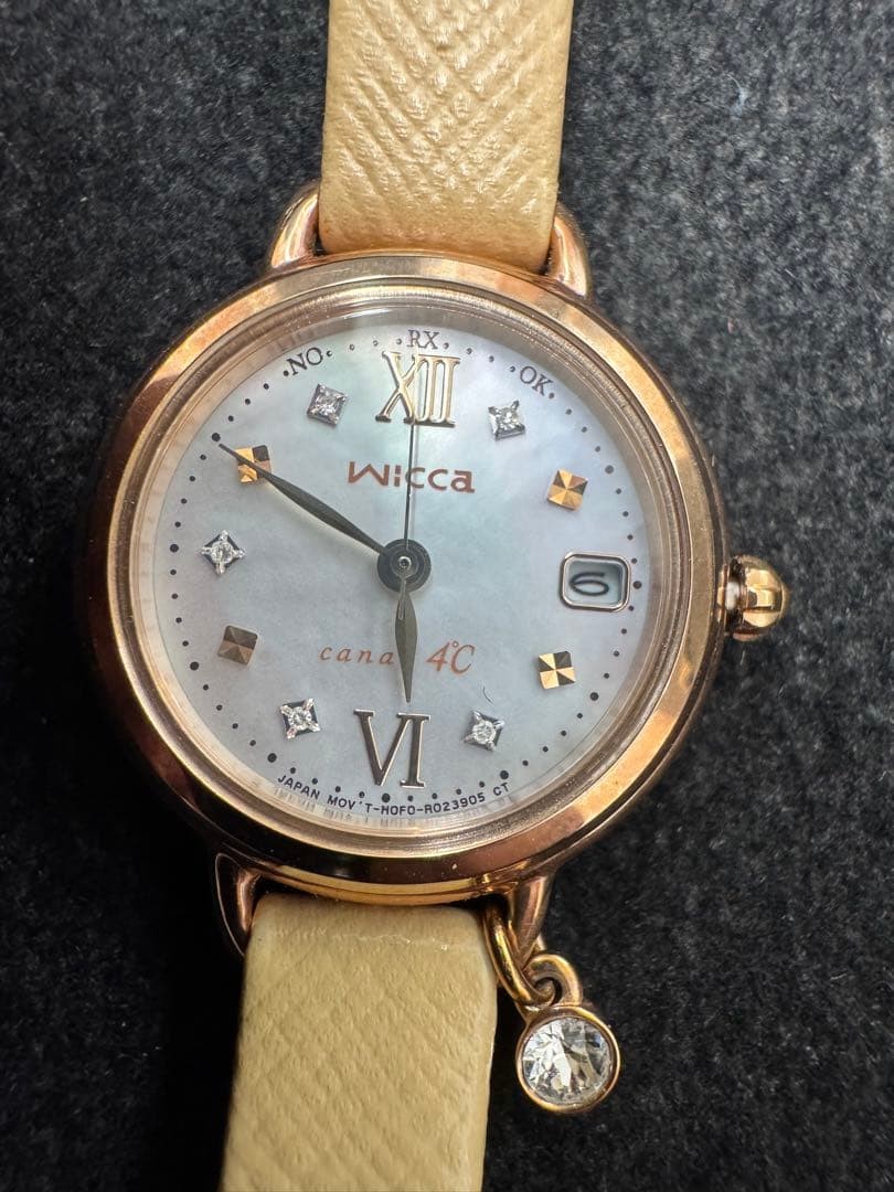 Radio Solar Limited Edition wicca 4 Watch with 5 Diamonds and Shell Dial