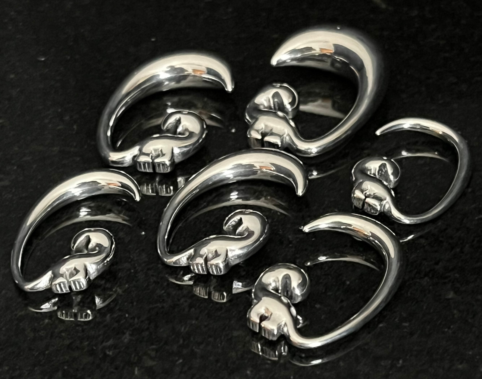 PAIR Surgical Steel Dinosaur Tapers Plugs Tunnels Gauges Guage Expander Hangers