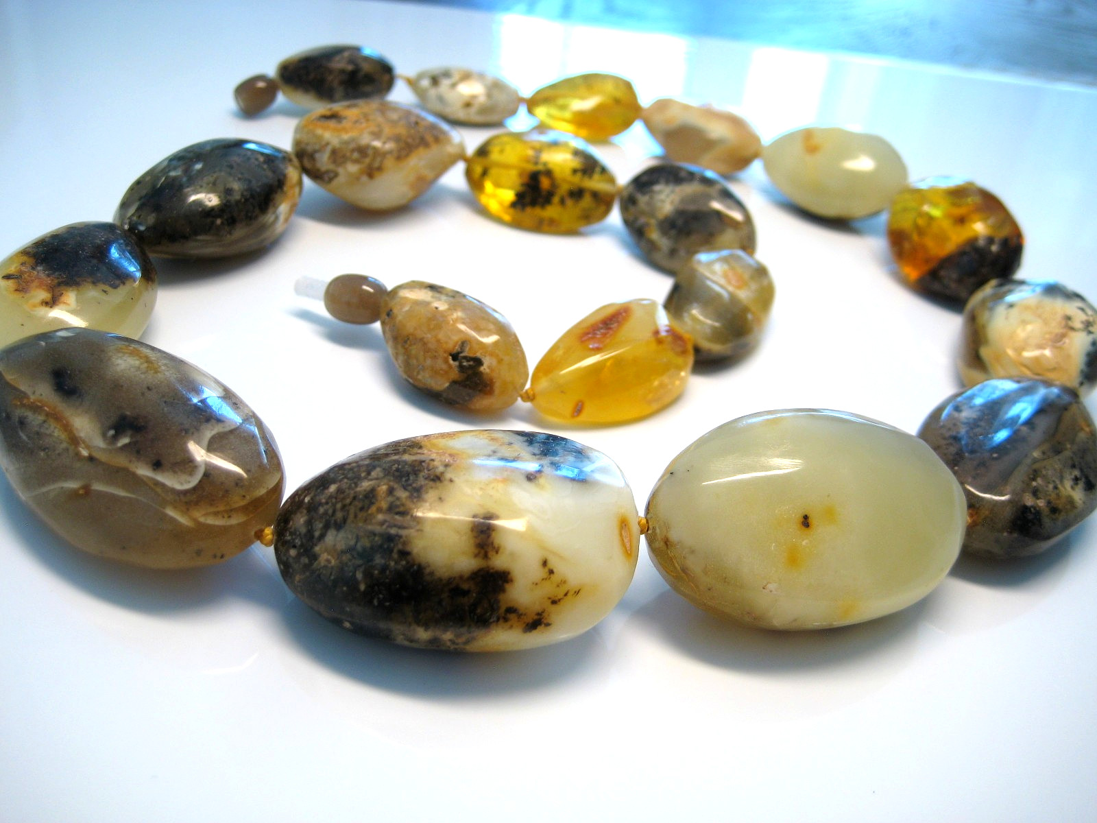 Genuine Huge Massive Amber Baltic Amber Necklace 76.2 grams 22.5 in !!!