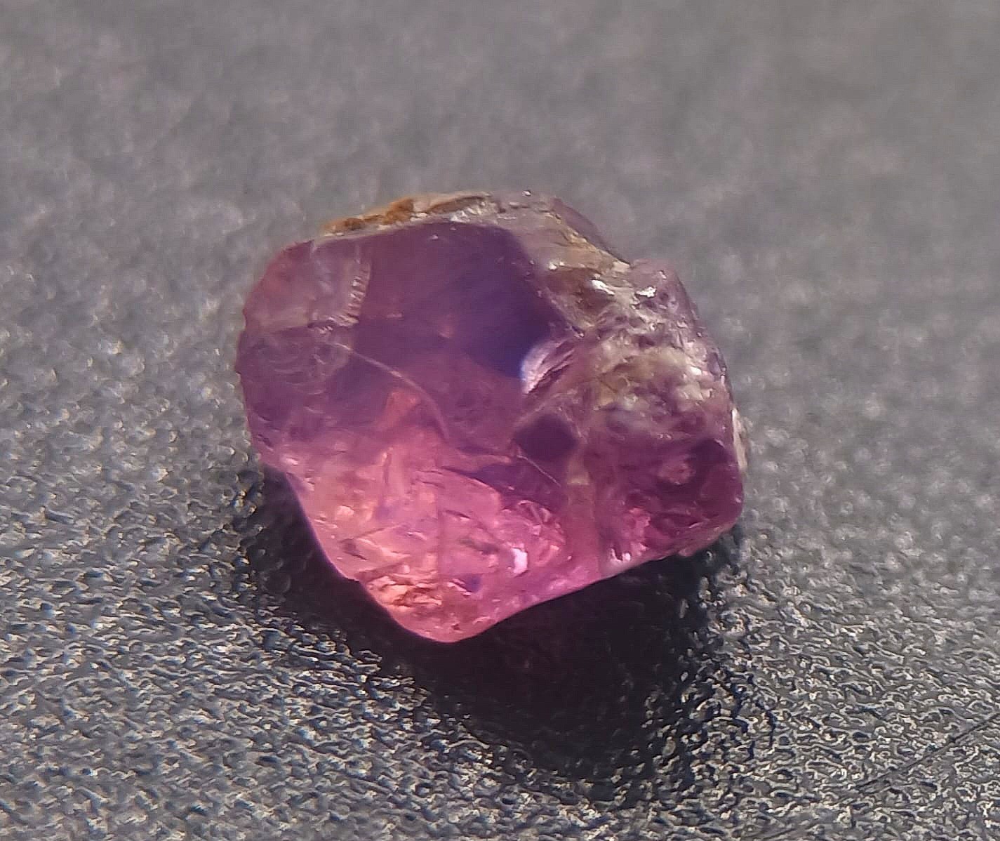 NATURAL AUSTRALIAN Spinel Fancy Vivid Lavander Purple 2.11ct Tasmanian Rough Gem