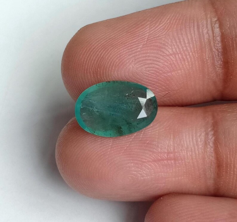 Natural Zambian Emerald Oval Shape Earth Mine Gemstone 2.85 Ct Gift For Jewelry