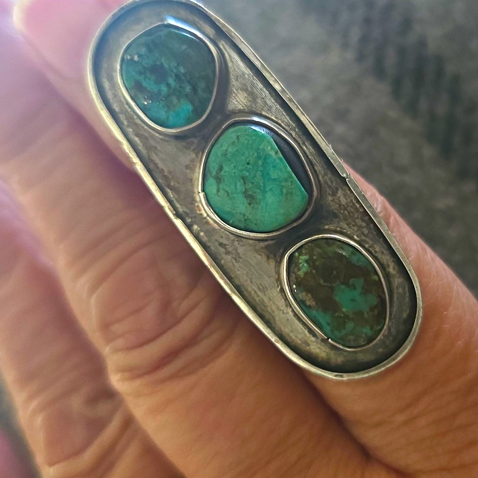 Silver Turquoise 3-Stone Oval Bezel Set Band Ring Unisex Adults Size 6