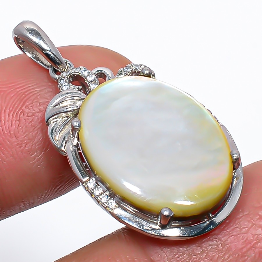 Mother Of Pearl & White Topaz 925 Silver Rhodium Plated Pendant 1.37″ T12