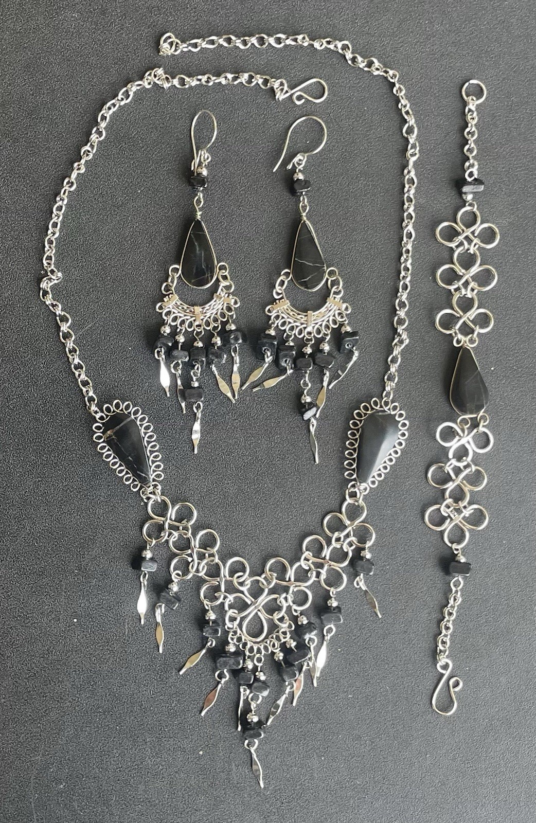Peruvian Black Onyx Semi-Precious Stone Necklace Long Earrings Bracelet Set Peru