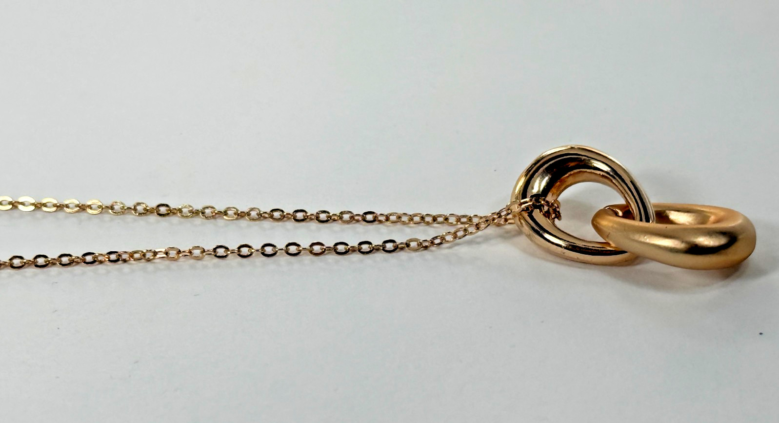 Necklace Jewelry Two Linked Ovals Chain, Mixed Metals Goldtone