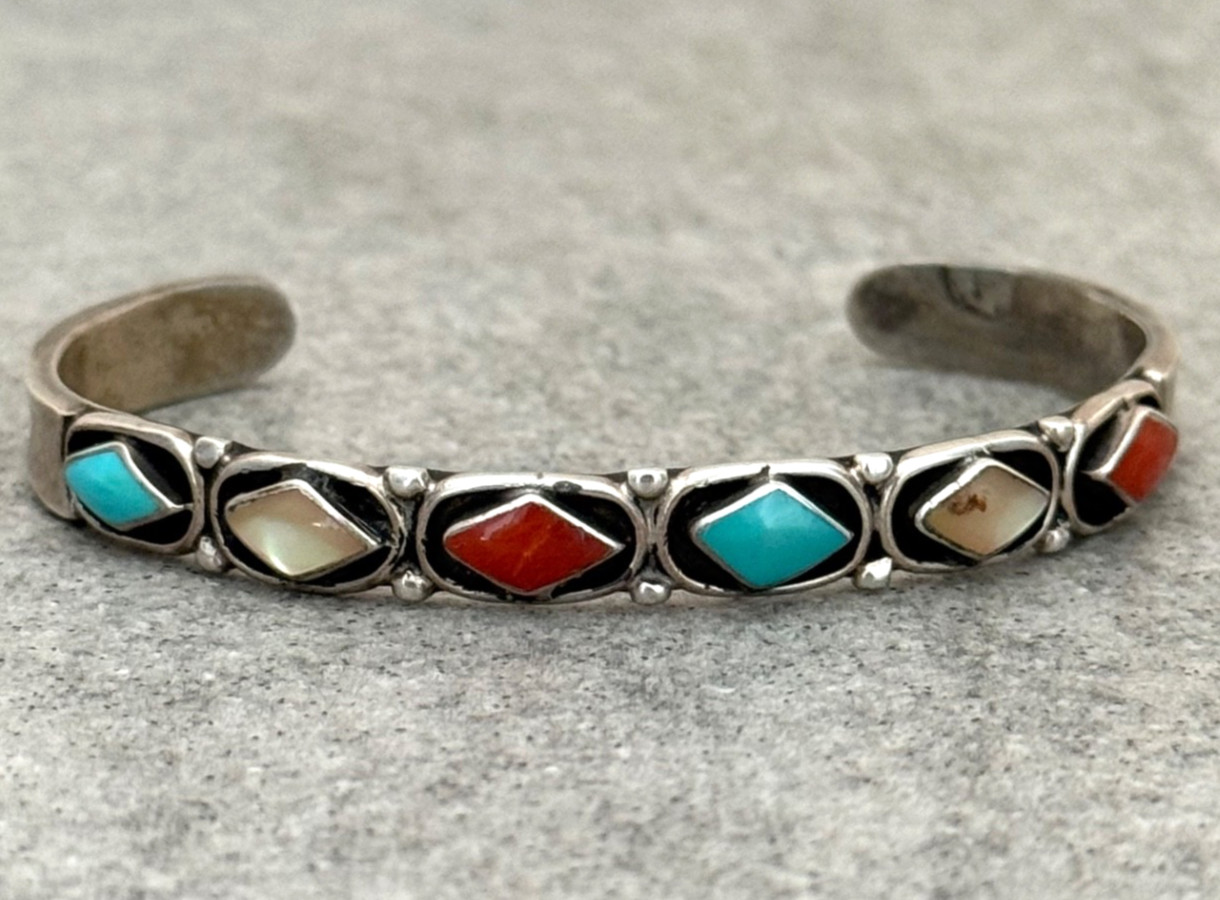 Vintage ZUNI JIMMIE ETSATE Turquoise Multi stone Inlay silver Bracelet 6.5 in