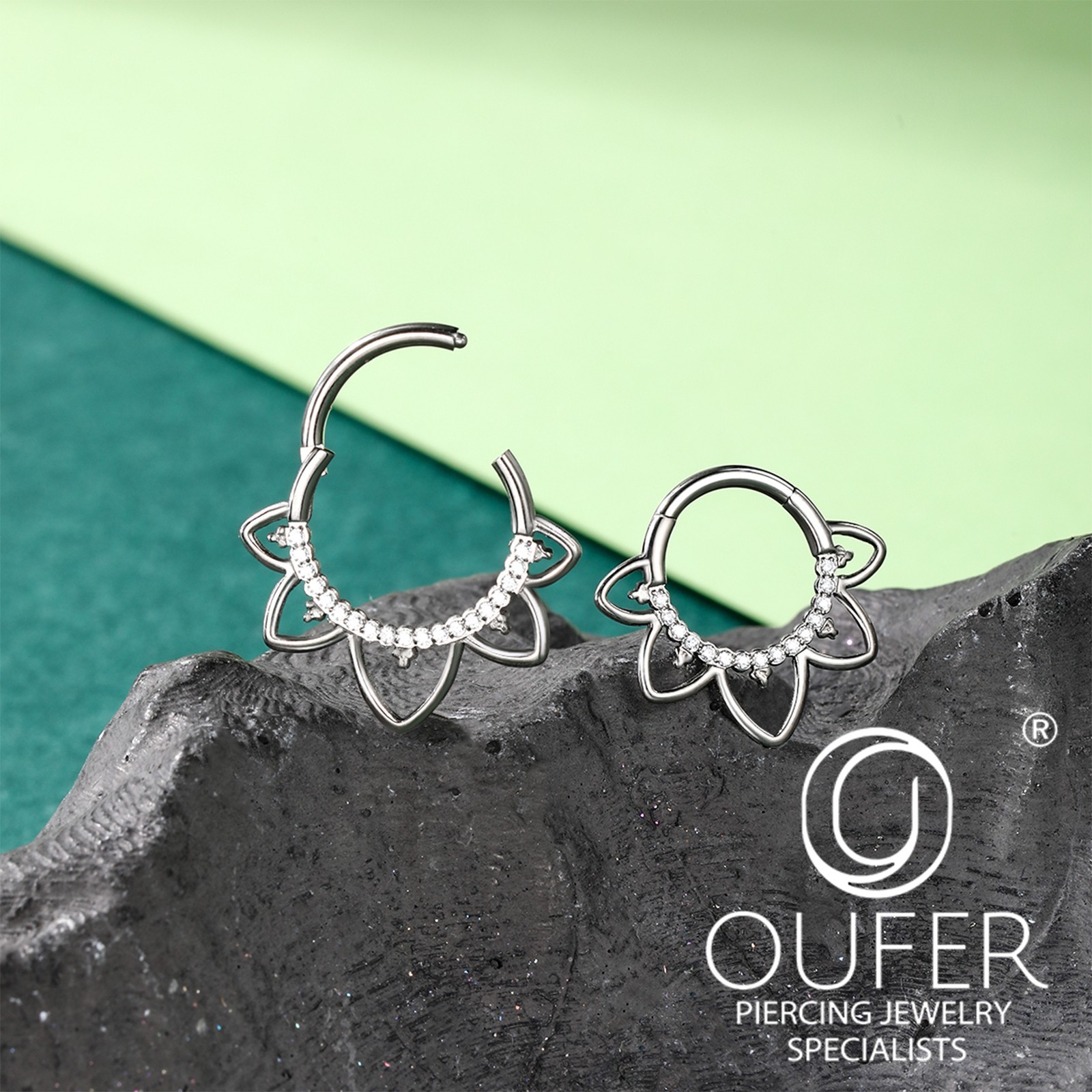 G23 Titanium CZ Septum Clicker 16G Helix Cartilage Lobe Daith Snug Piercing