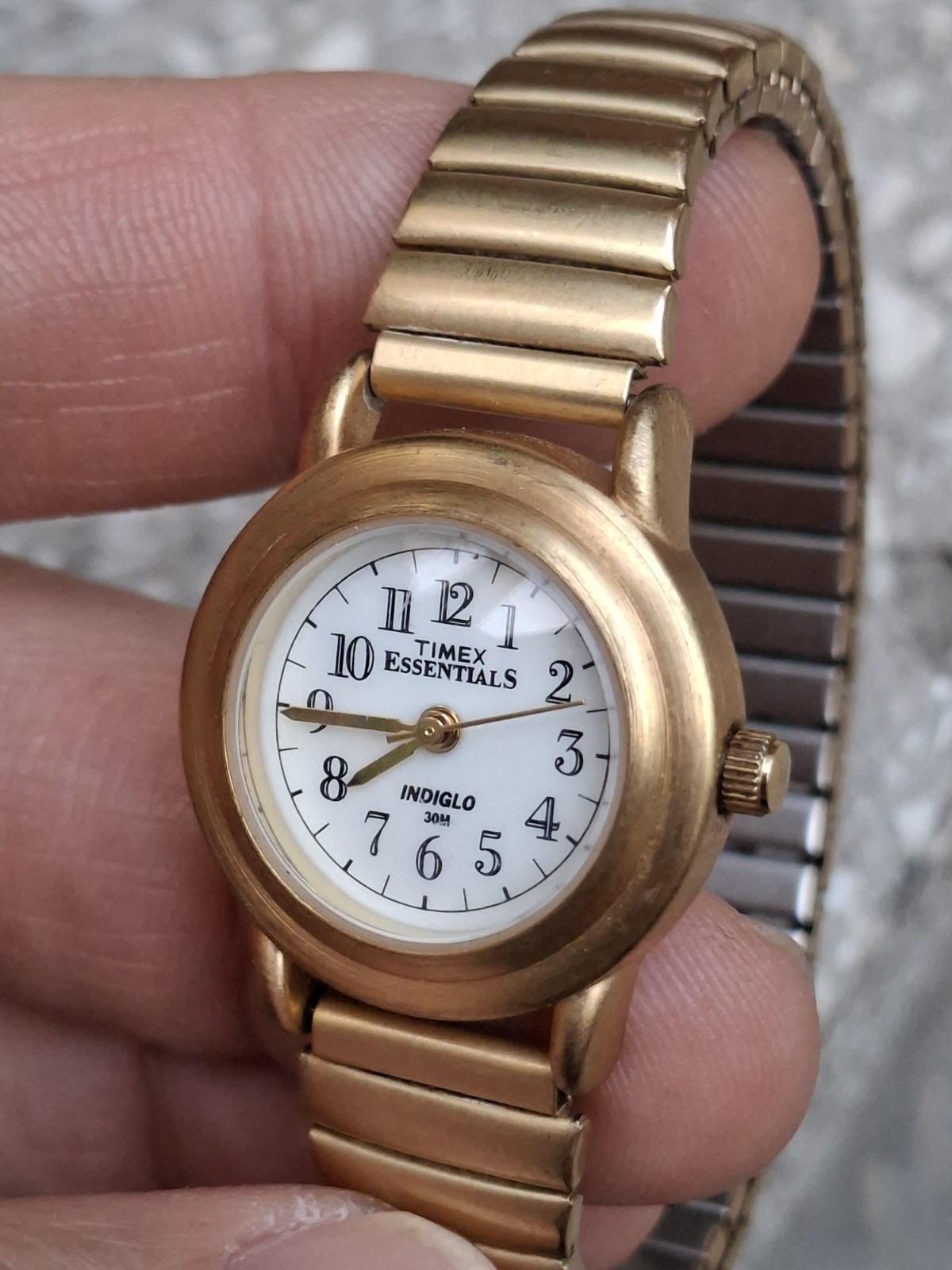 Timex Essentials Indiglo Gold Tone Quartz Watch Expansion Band WR 30M